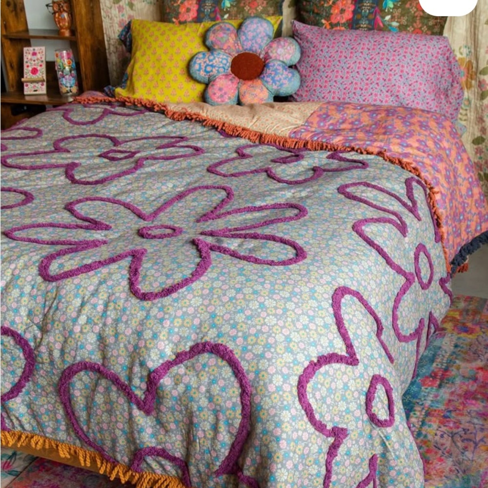 PENDING pickup NATURAL LIFE Floral Quilt with Purple and Blue Accents - new